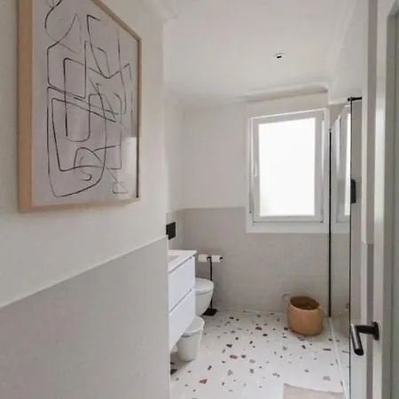 Renovated In Irun, 5 Minutes From Downtown Apartment