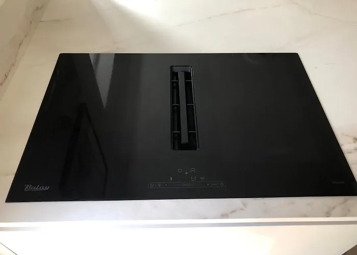 Renovated In Irun, 5 Minutes From Downtown Irun