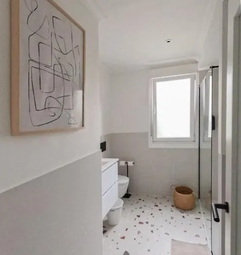 Renovated In Irun, 5 Minutes From Downtown Apartment