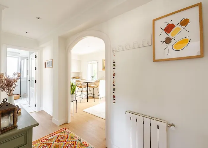 Renovated In Irun, 5 Minutes From Downtown *