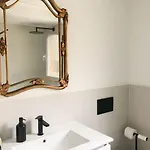 Renovated In Irun, 5 Minutes From Downtown Lejlighed Irun